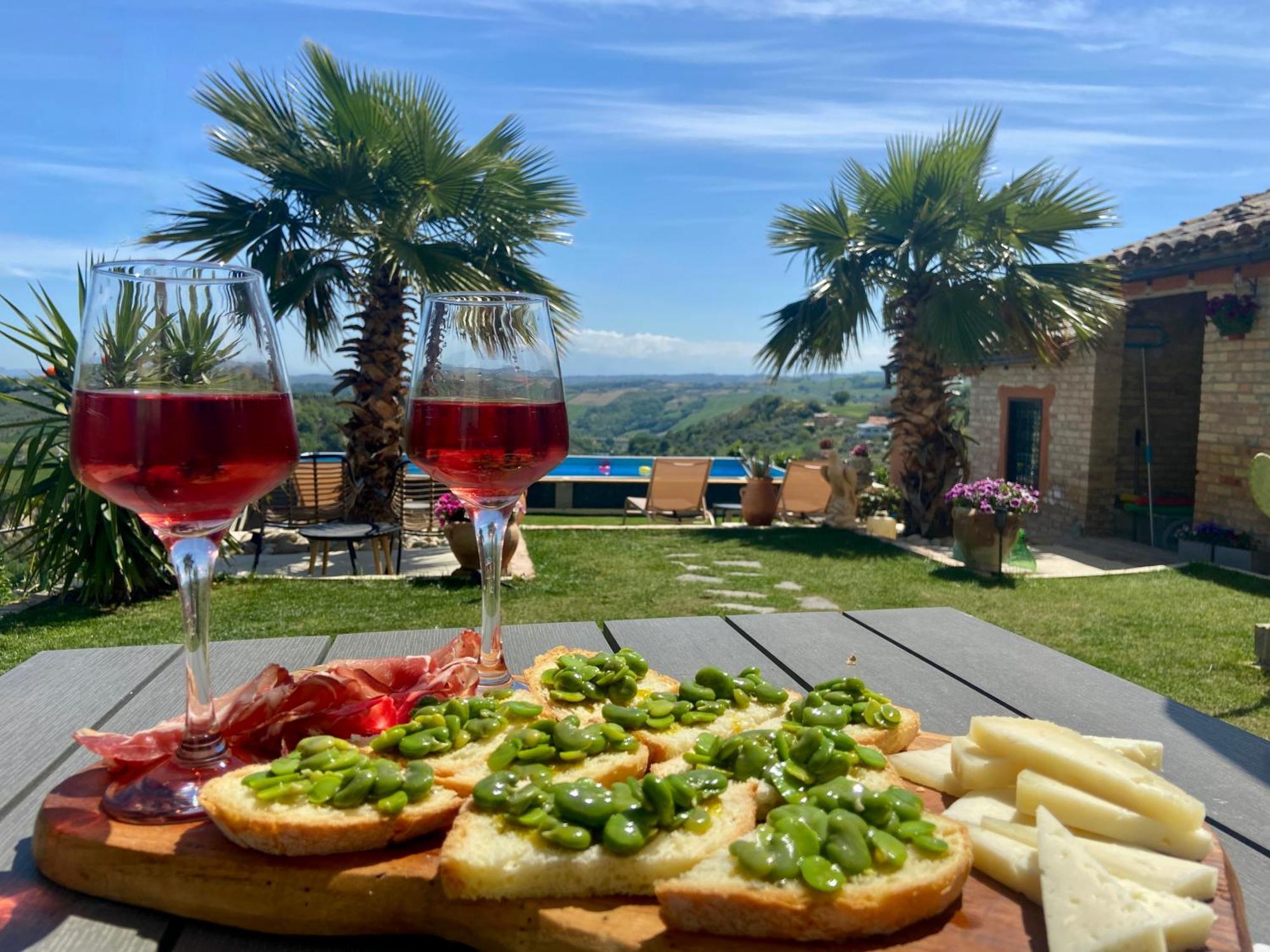 Castilenti Bed And Adventure Tramontana Resort - Camera Vista المظهر الخارجي الصورة